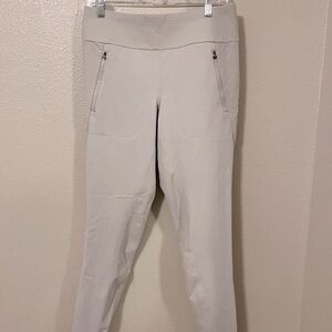 NWOT Athleta Light Grey/Cream Peak Hybrid Fleece Leggings